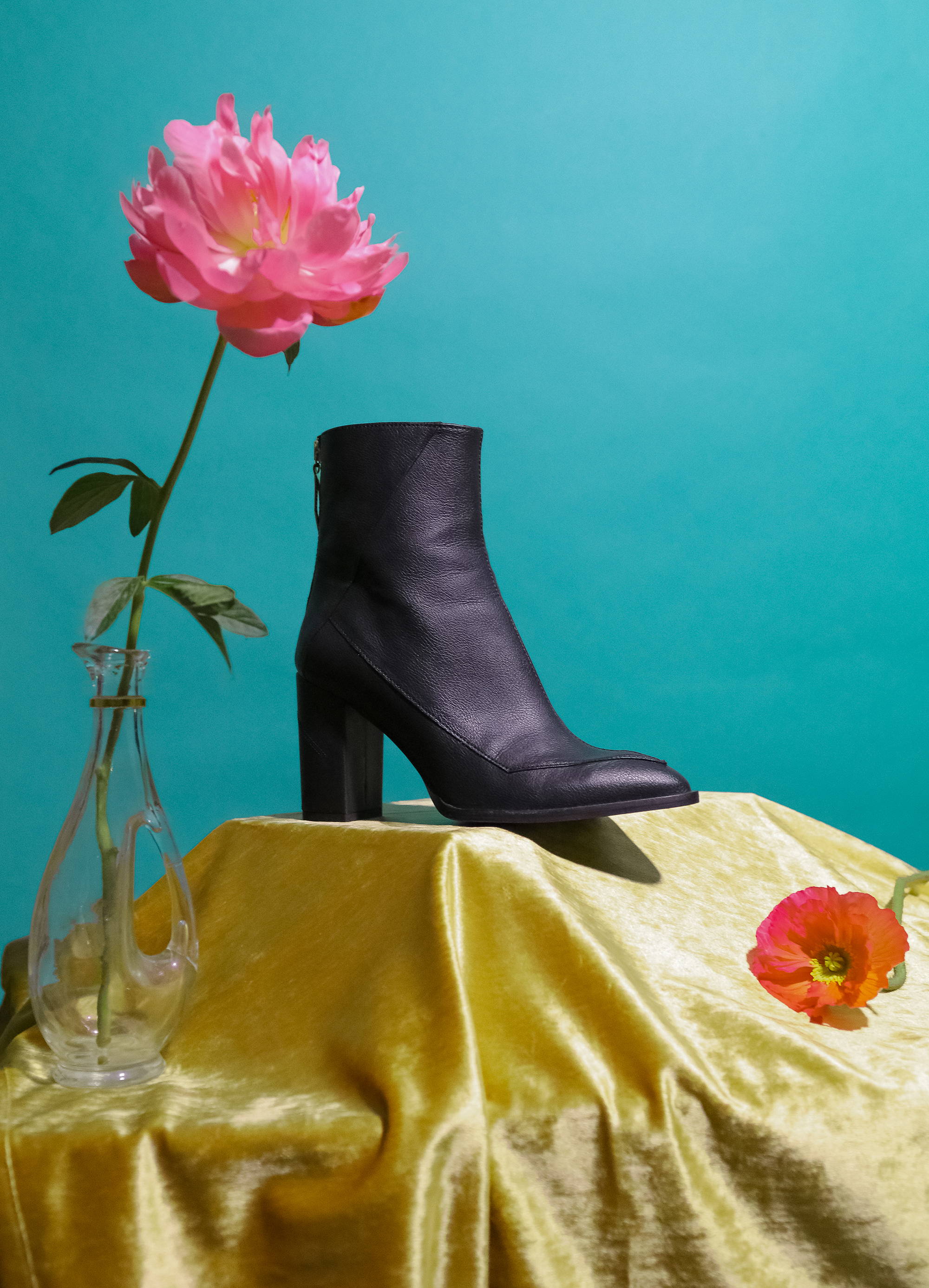 Plant-based and bio-based sustainable footwear featuring the Alamsi apple leather boot