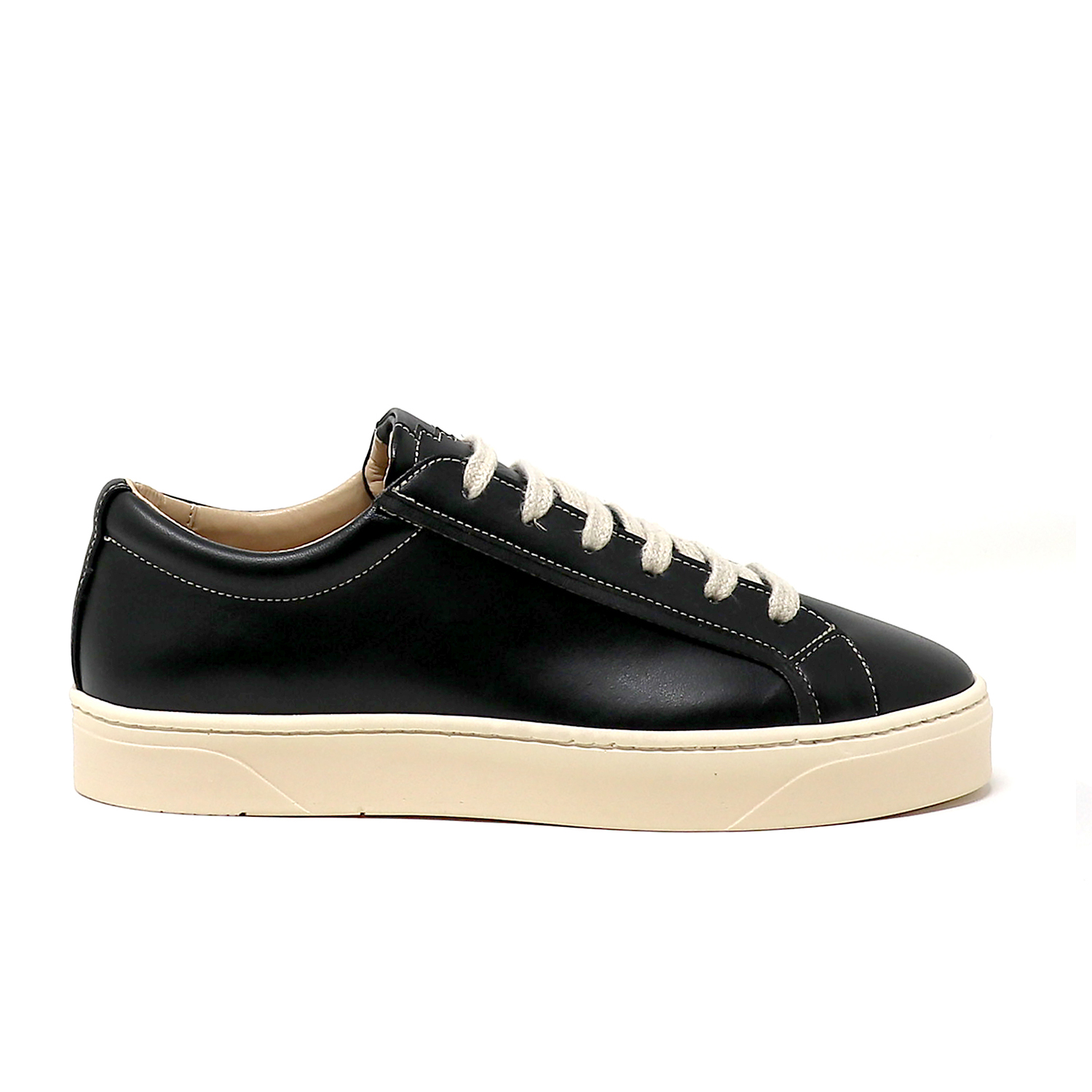 Sylven New York black vegan sneakers made from apple leather and coconut husks