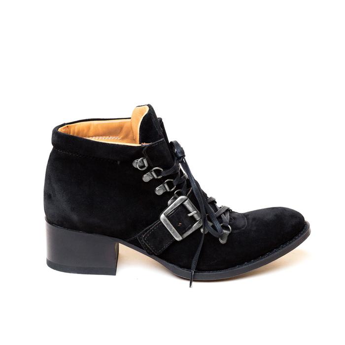 Legacy - Black Suede